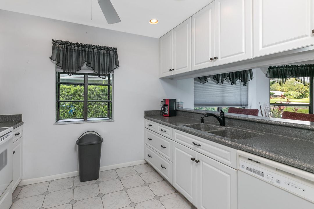 For Sale: $485,000 (2 beds, 2 baths, 2025 Square Feet)