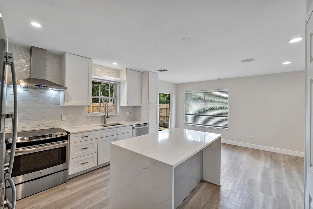 Active With Contract: $4,400 (4 beds, 2 baths, 2128 Square Feet)