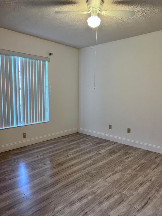 For Rent: $2,950 (3 beds, 2 baths, 1770 Square Feet)