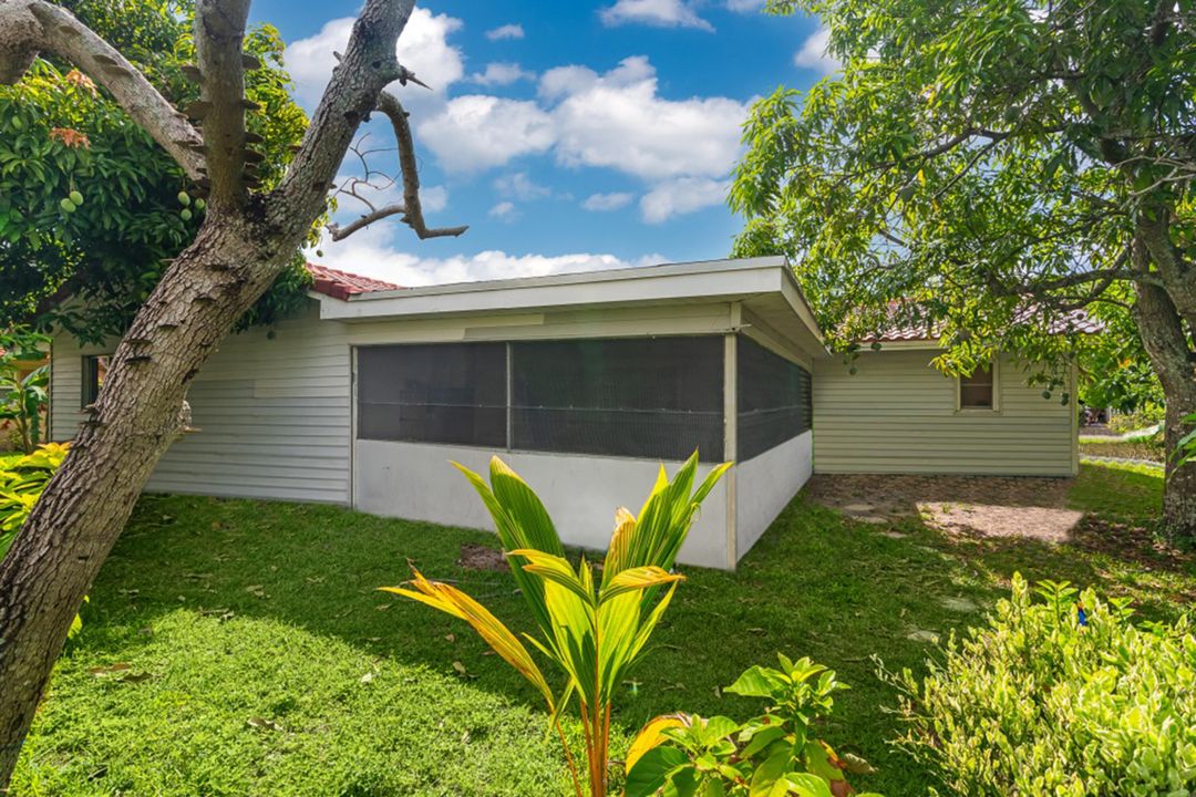 Active With Contract: $499,900 (3 beds, 2 baths, 1633 Square Feet)