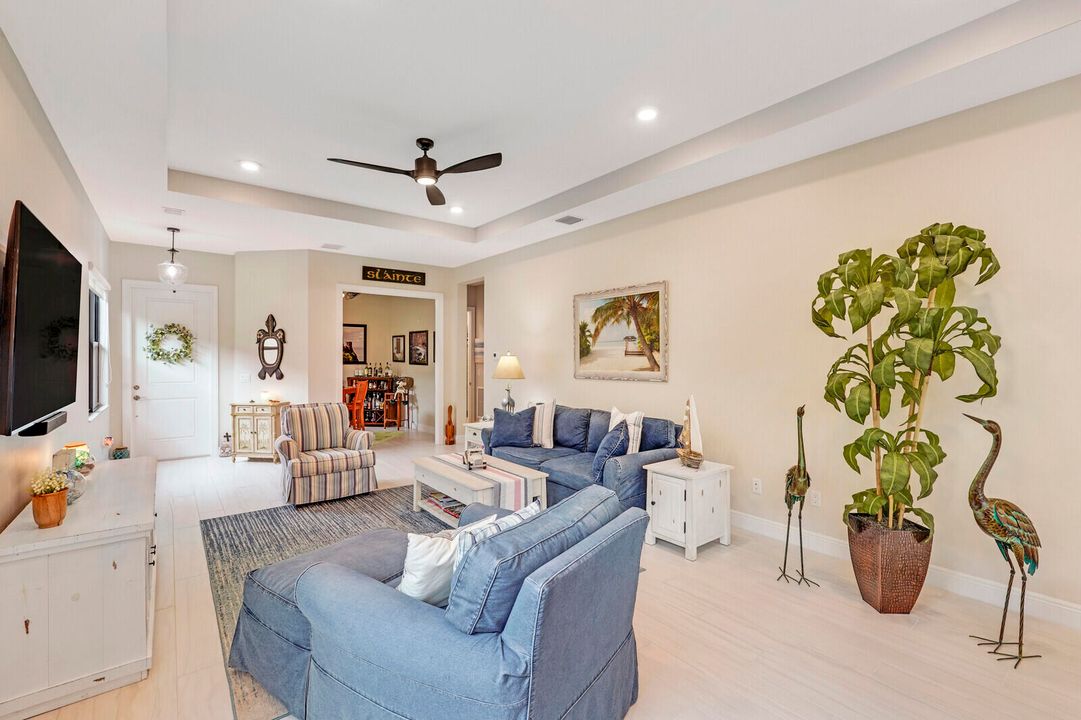 For Sale: $615,000 (2 beds, 2 baths, 1855 Square Feet)