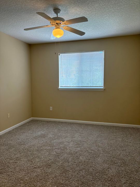 For Rent: $2,800 (2 beds, 2 baths, 1414 Square Feet)