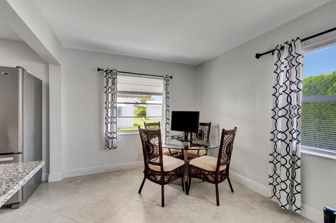 For Sale: $345,000 (2 beds, 2 baths, 1428 Square Feet)