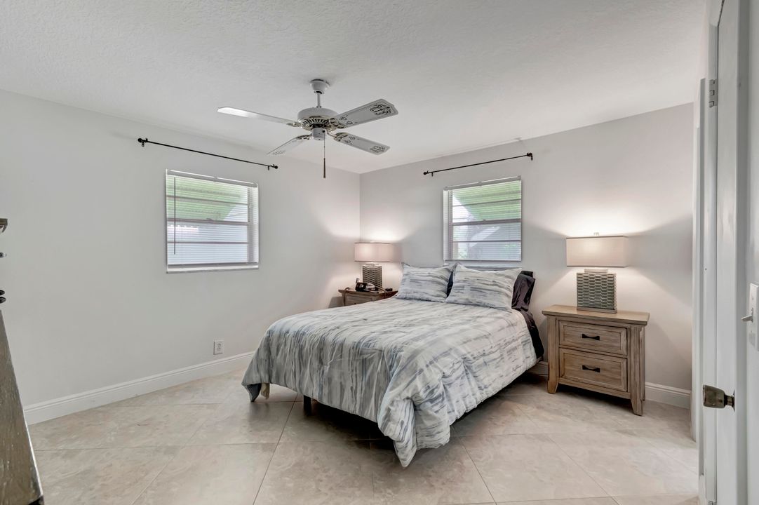 For Sale: $345,000 (2 beds, 2 baths, 1428 Square Feet)