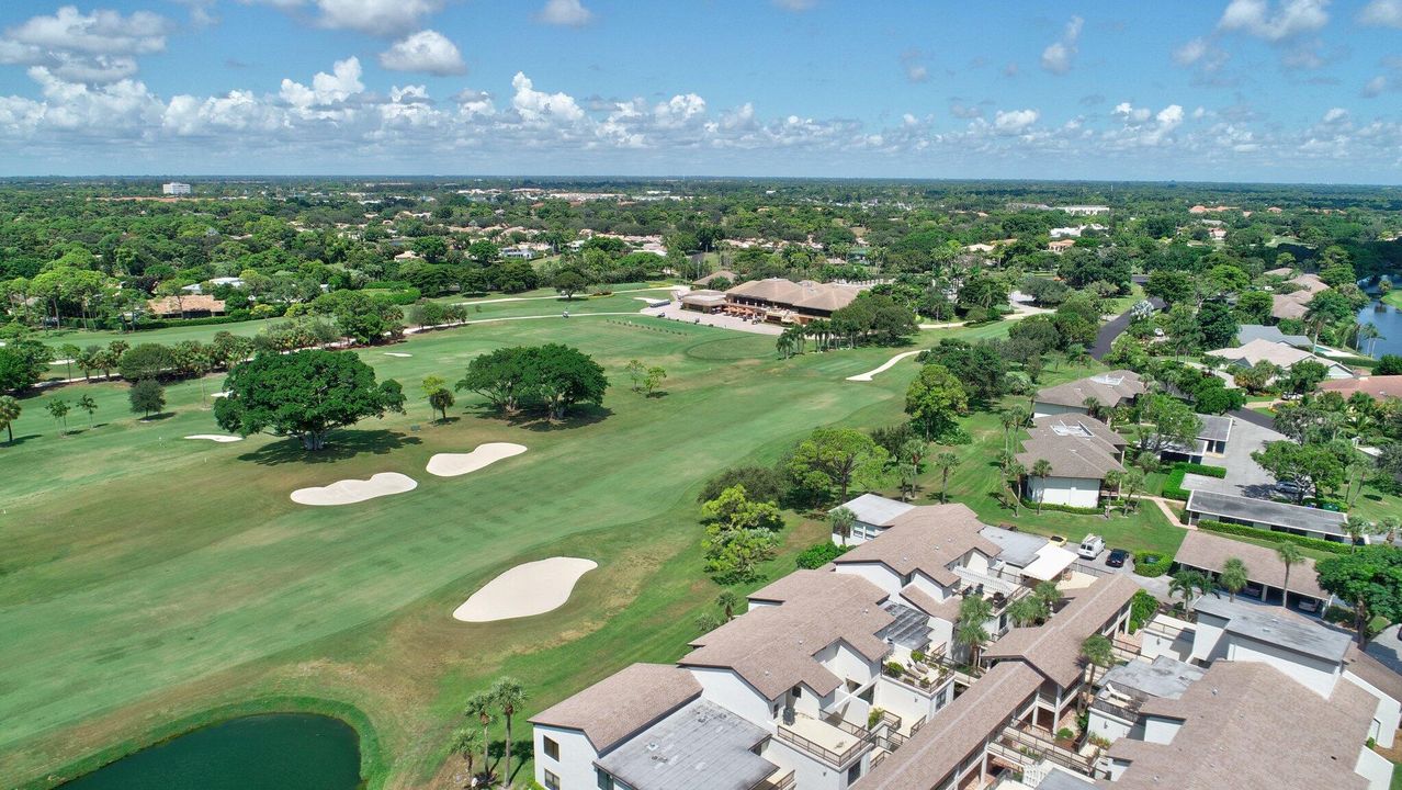 For Sale: $2,225,000 (4 beds, 3 baths, 3100 Square Feet)