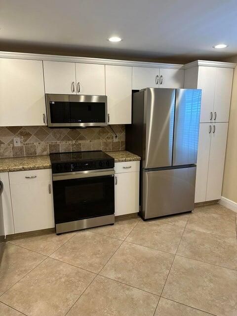 For Rent: $2,700 (2 beds, 2 baths, 1416 Square Feet)