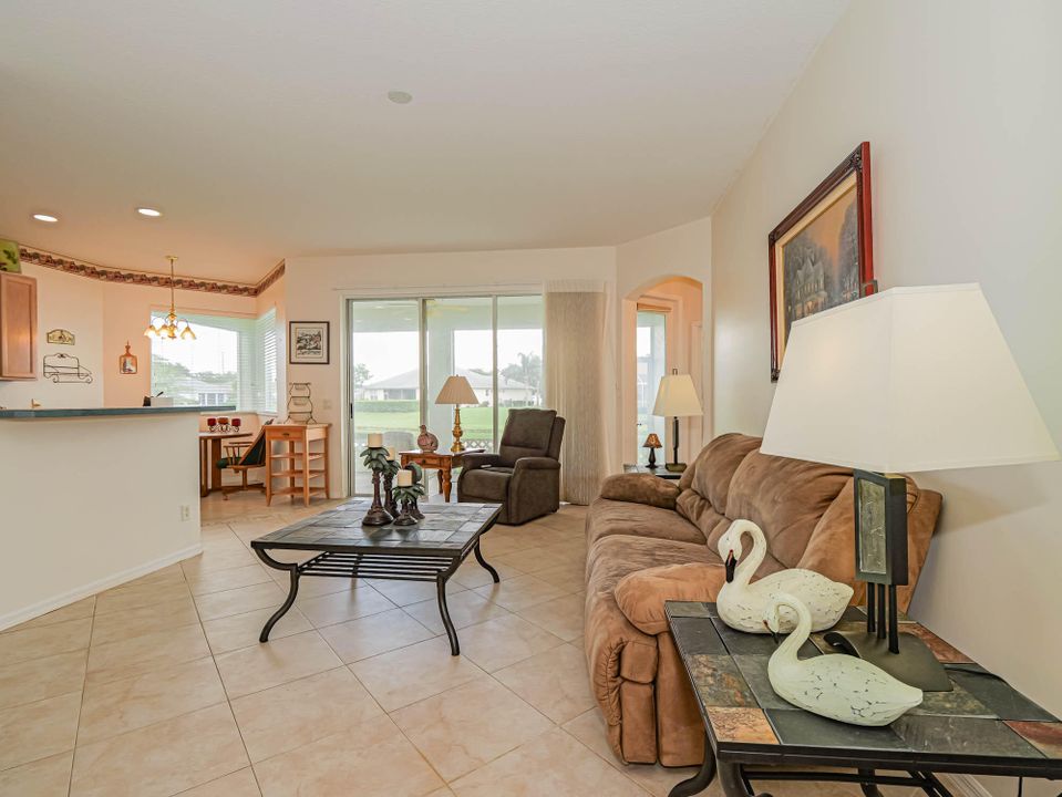 For Sale: $399,000 (3 beds, 2 baths, 1832 Square Feet)