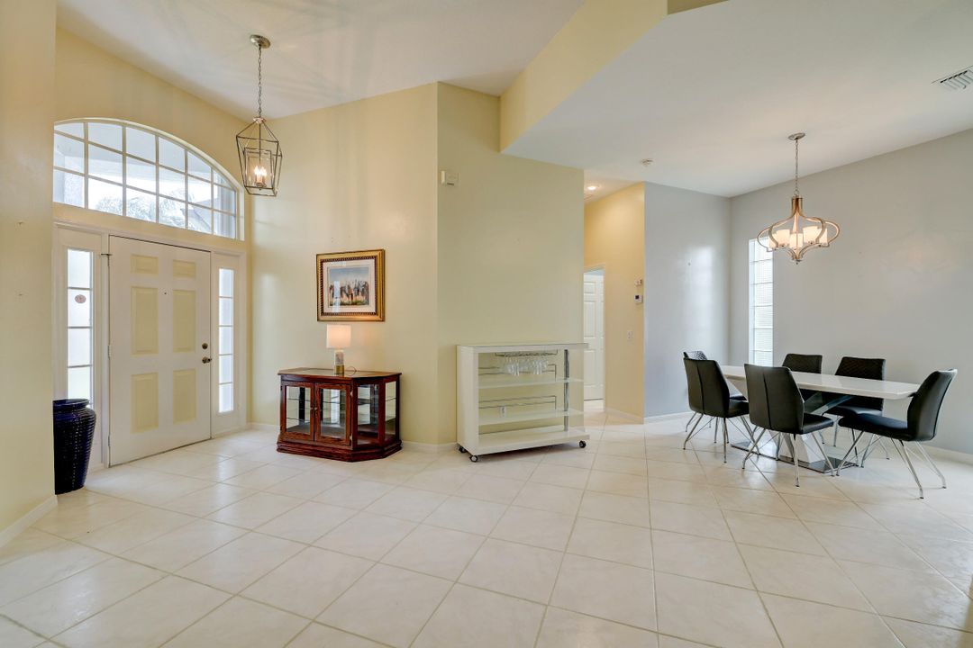 For Sale: $395,000 (2 beds, 2 baths, 1632 Square Feet)