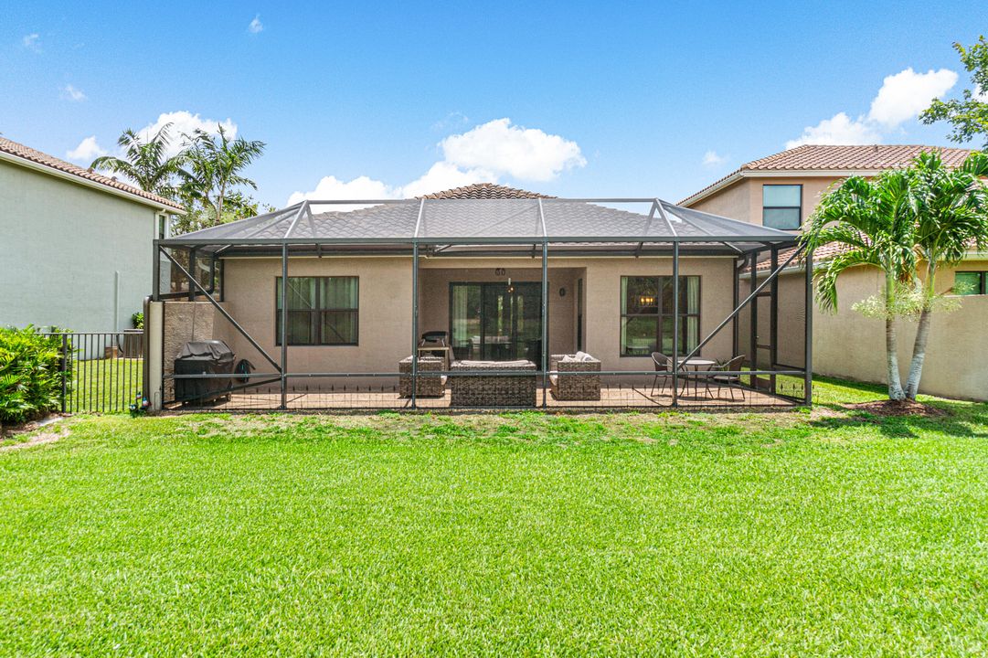 For Sale: $665,000 (3 beds, 2 baths, 1490 Square Feet)