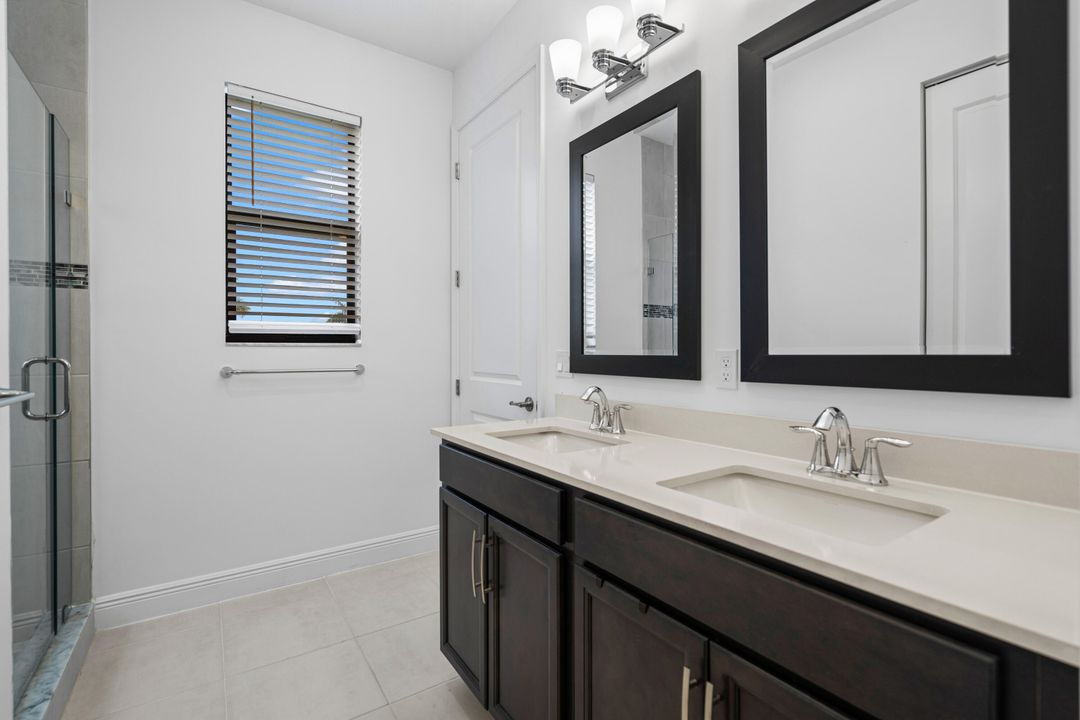 For Sale: $585,500 (3 beds, 2 baths, 1712 Square Feet)