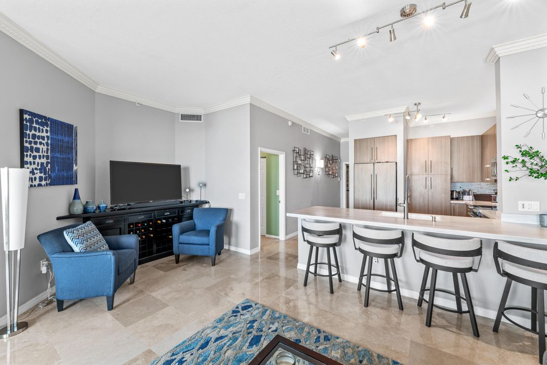 For Sale: $1,095,000 (3 beds, 2 baths, 1588 Square Feet)