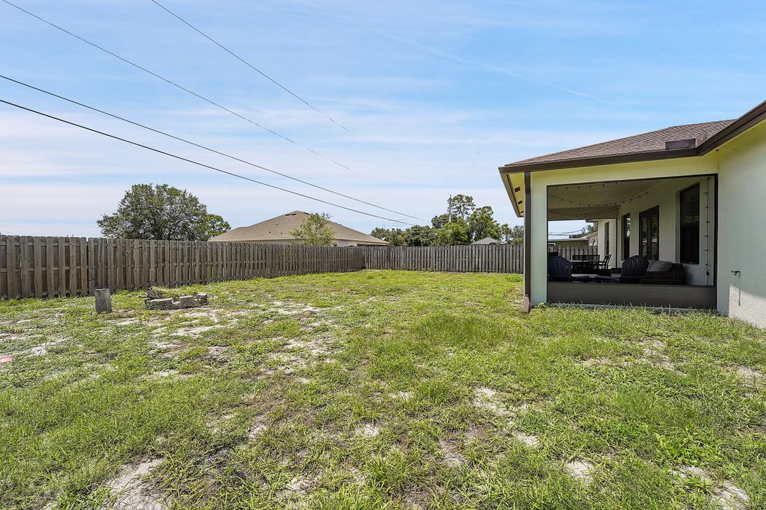 For Sale: $460,000 (3 beds, 2 baths, 1713 Square Feet)