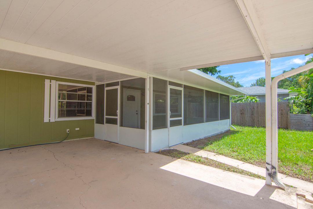 For Sale: $279,000 (3 beds, 2 baths, 1140 Square Feet)