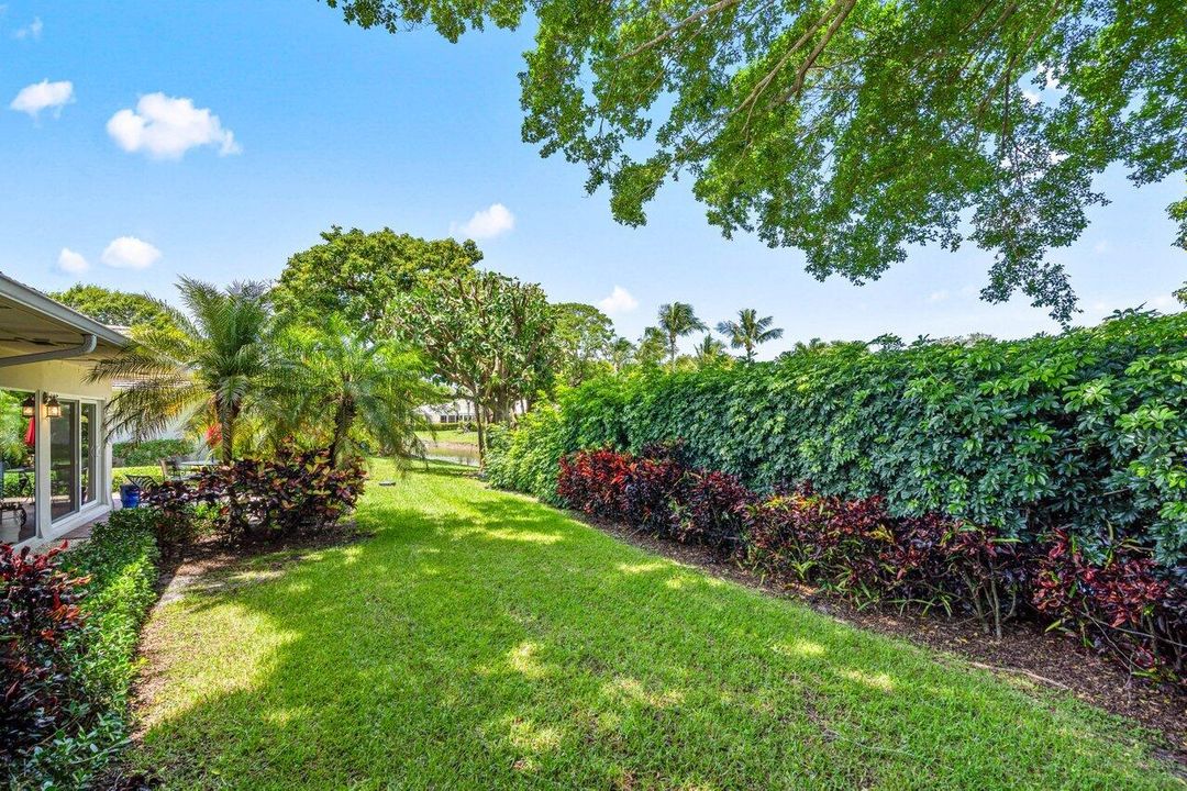 For Sale: $795,000 (3 beds, 2 baths, 1975 Square Feet)