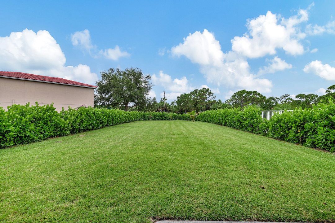 For Sale: $559,567 (3 beds, 2 baths, 2108 Square Feet)