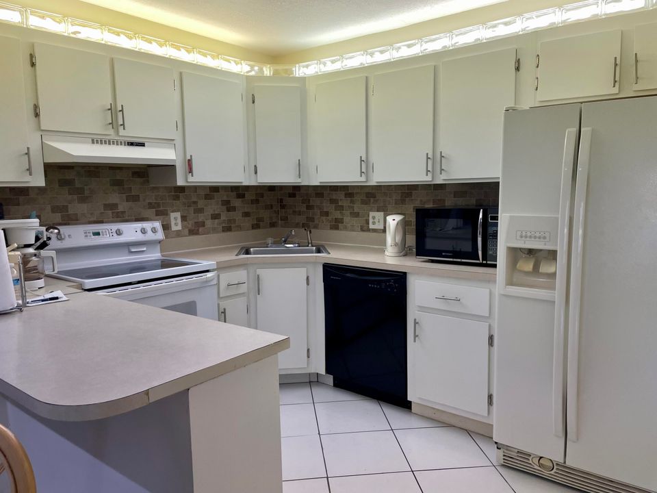 For Rent: $1,500 (2 beds, 2 baths, 922 Square Feet)