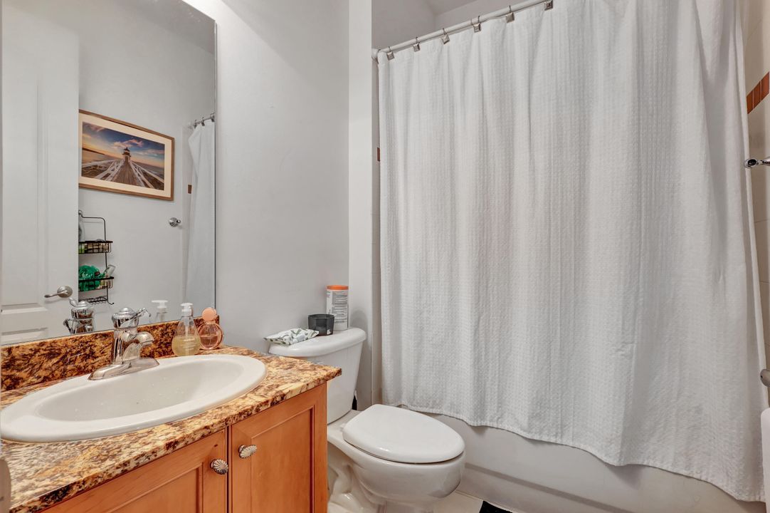 For Sale: $445,000 (3 beds, 2 baths, 1913 Square Feet)