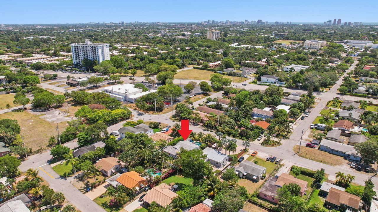 For Sale: $945,000 (3 beds, 2 baths, 1347 Square Feet)