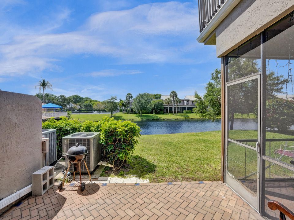 For Sale: $530,000 (3 beds, 2 baths, 1793 Square Feet)