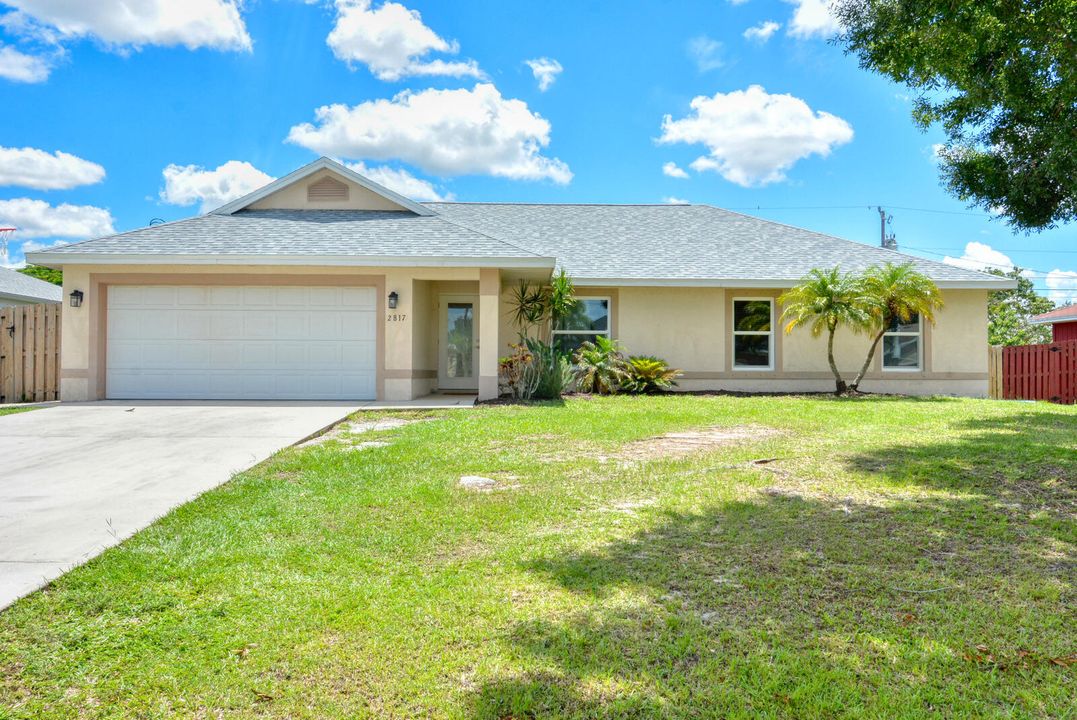 For Sale: $427,000 (4 beds, 2 baths, 1740 Square Feet)