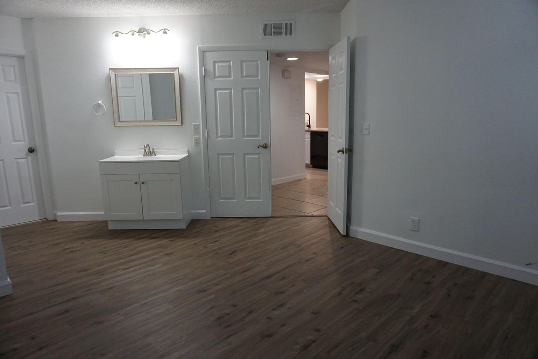 For Rent: $1,850 (2 beds, 2 baths, 886 Square Feet)