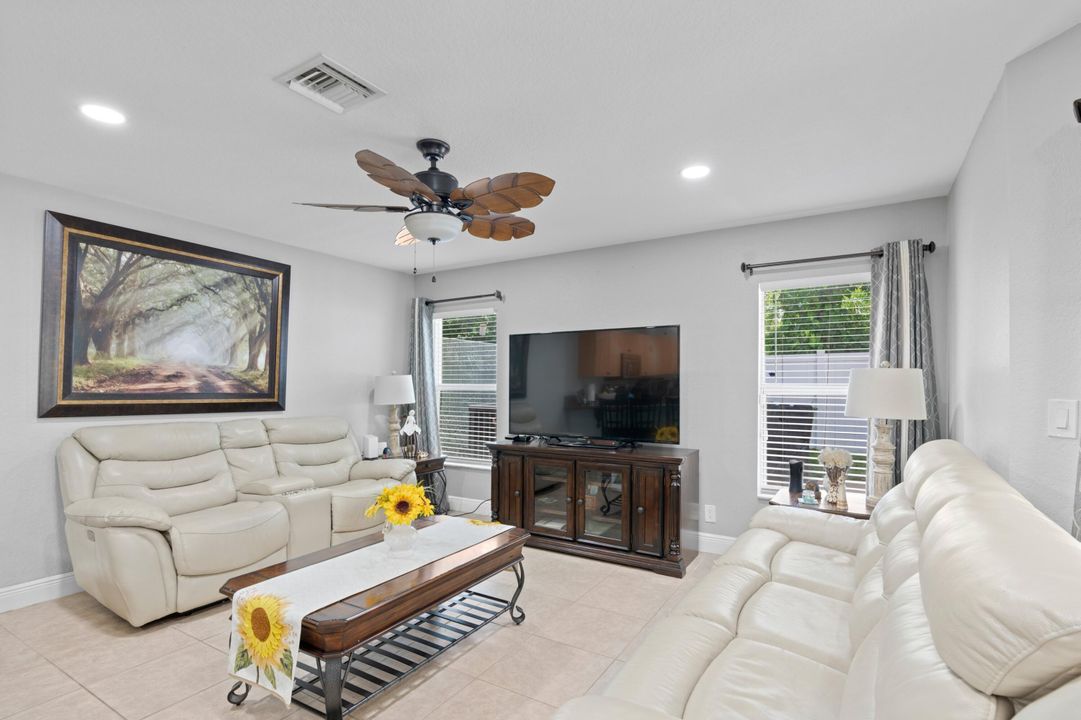 Active With Contract: $560,000 (4 beds, 2 baths, 2296 Square Feet)