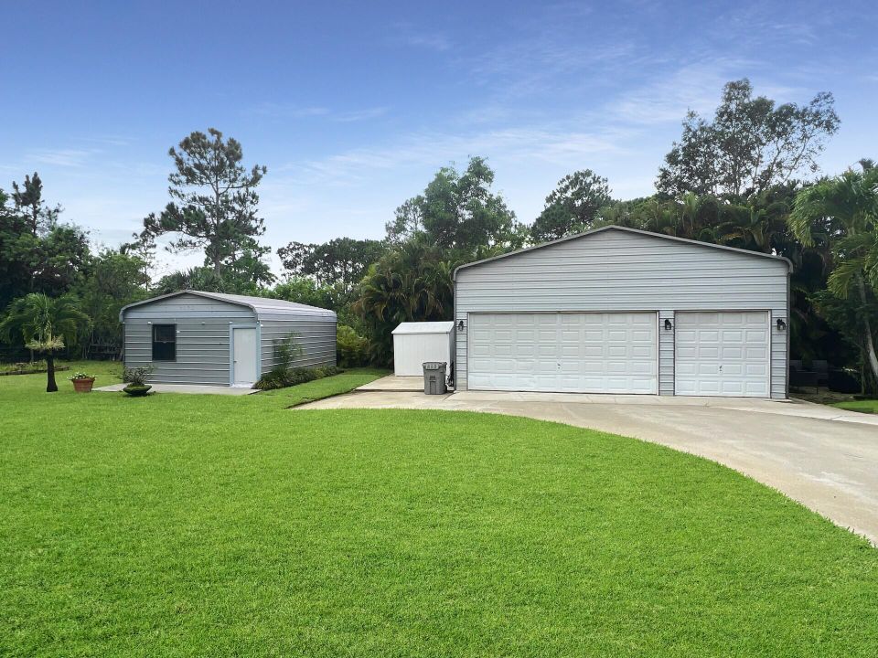 For Sale: $825,000 (3 beds, 2 baths, 1690 Square Feet)