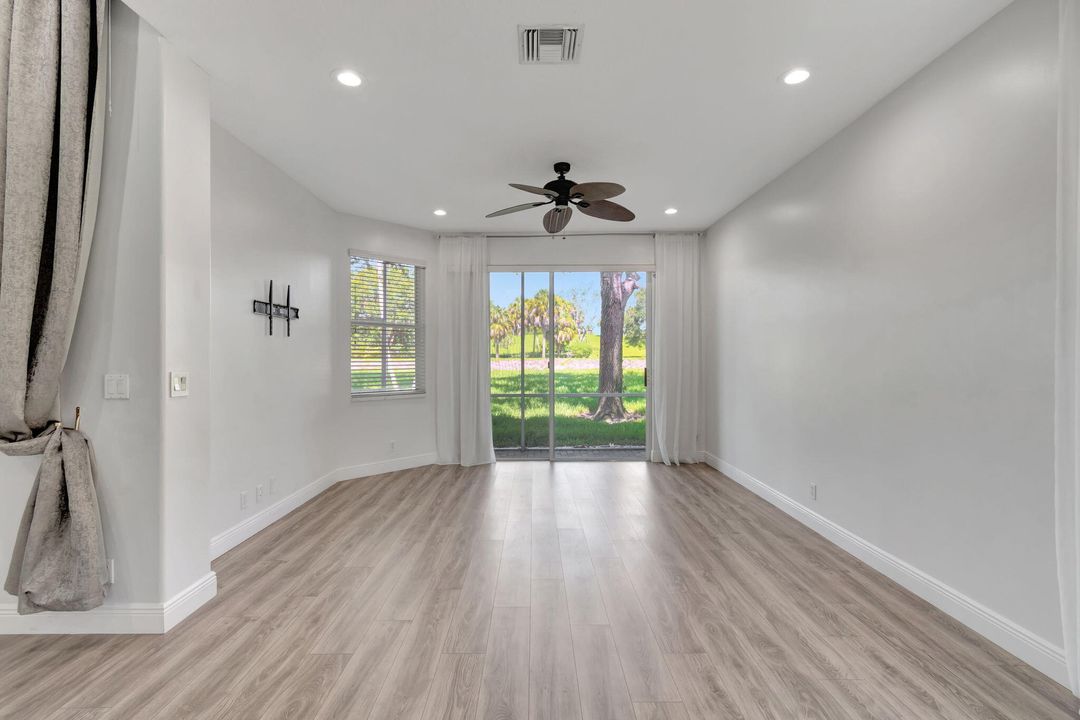 Active With Contract: $569,000 (3 beds, 2 baths, 2007 Square Feet)