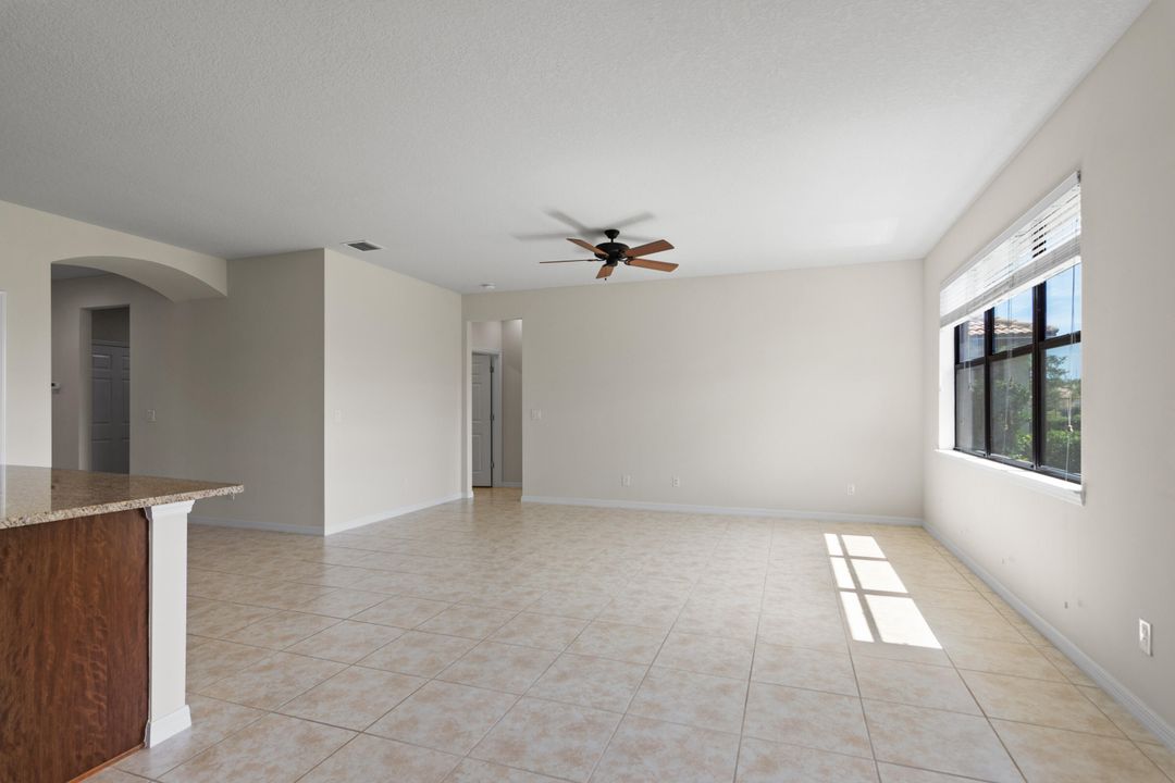 For Sale: $414,000 (2 beds, 2 baths, 1669 Square Feet)