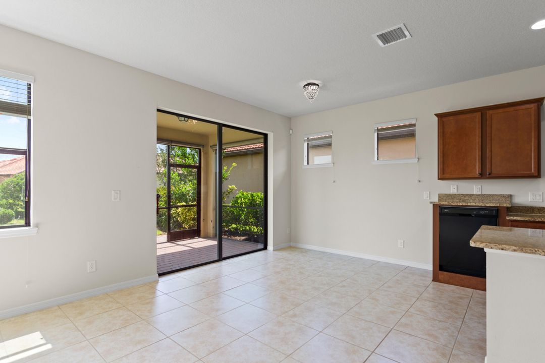 For Sale: $414,000 (2 beds, 2 baths, 1669 Square Feet)