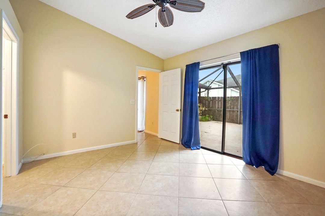 For Sale: $310,000 (2 beds, 2 baths, 1001 Square Feet)