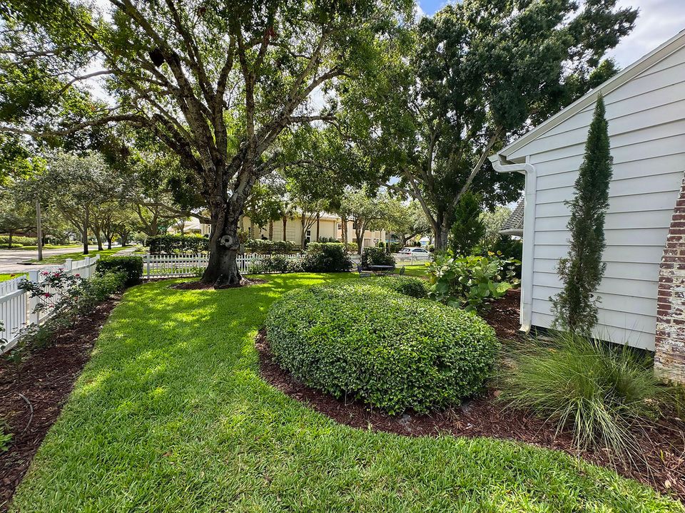 For Sale: $575,000 (3 beds, 2 baths, 1324 Square Feet)