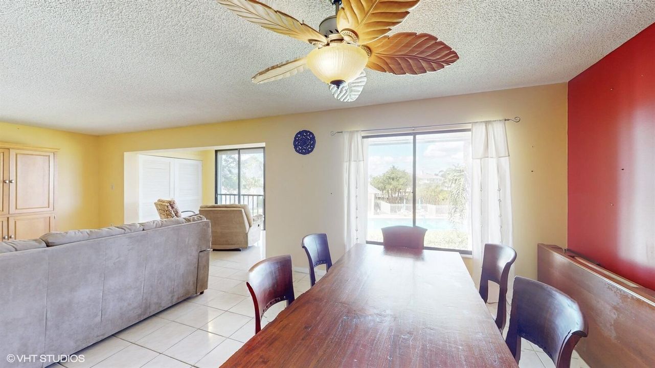 For Sale: $280,000 (2 beds, 2 baths, 1030 Square Feet)