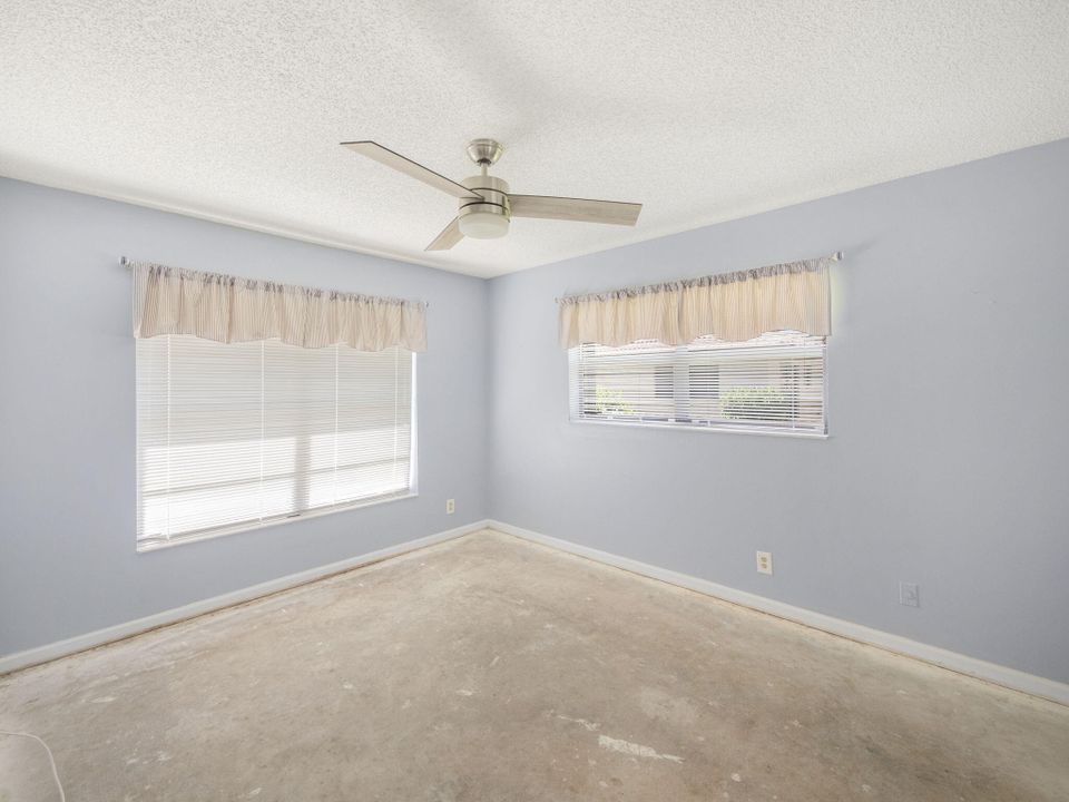 For Sale: $229,000 (2 beds, 2 baths, 1400 Square Feet)