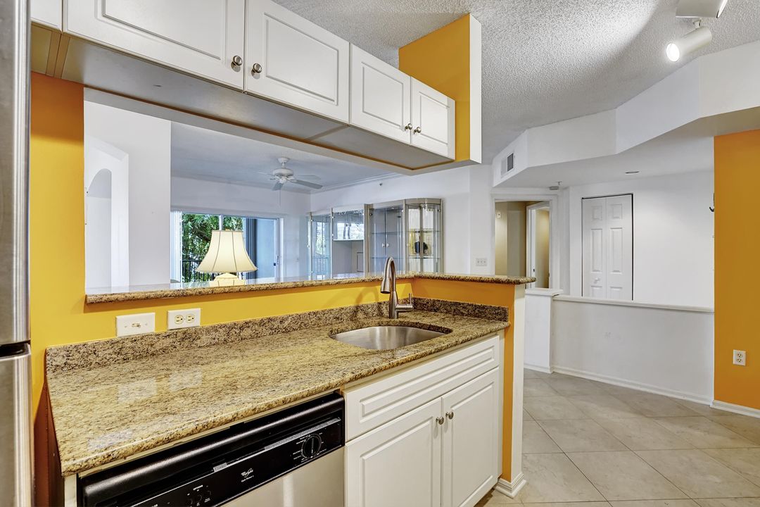 For Sale: $459,500 (3 beds, 2 baths, 1378 Square Feet)