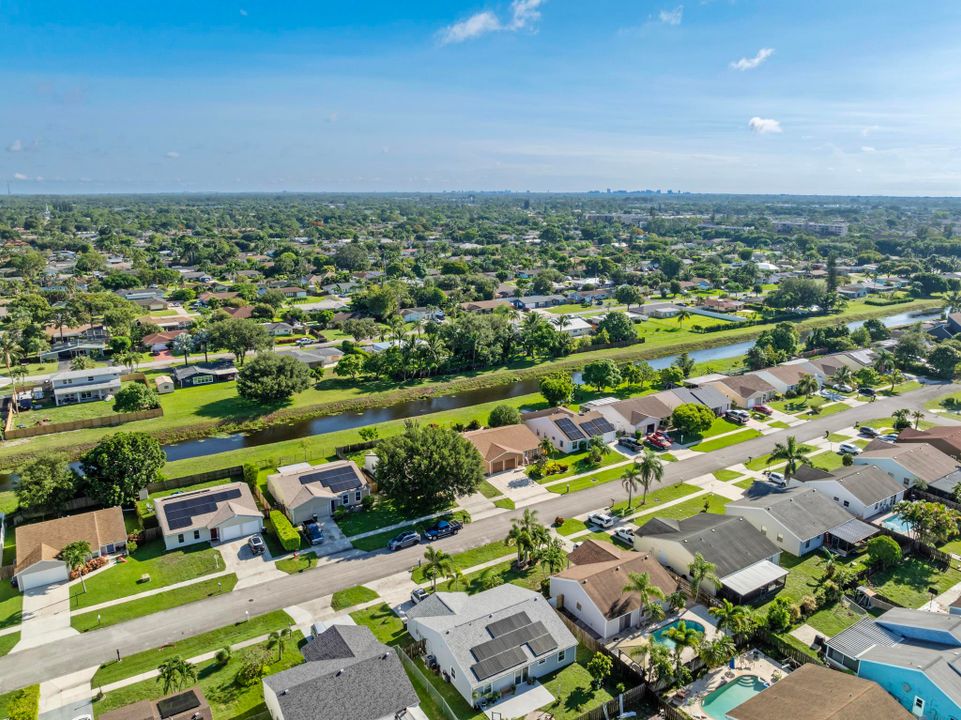 For Sale: $444,000 (3 beds, 2 baths, 1512 Square Feet)