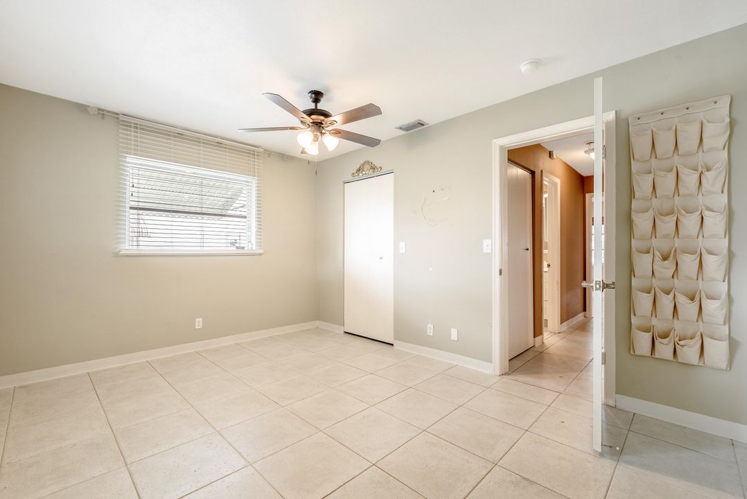 For Sale: $324,900 (2 beds, 1 baths, 1224 Square Feet)