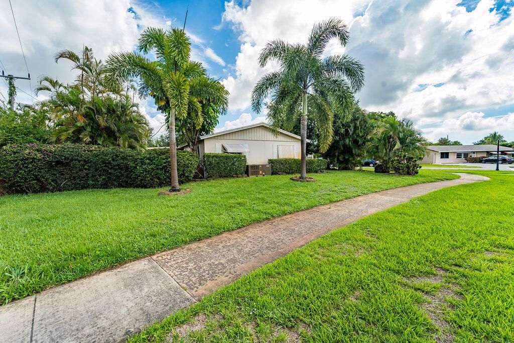 For Sale: $524,900 (3 beds, 2 baths, 1107 Square Feet)