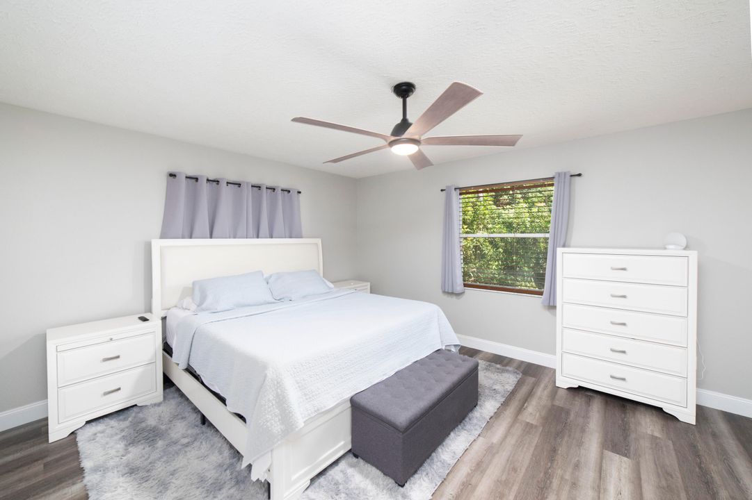 For Sale: $345,000 (3 beds, 2 baths, 1292 Square Feet)