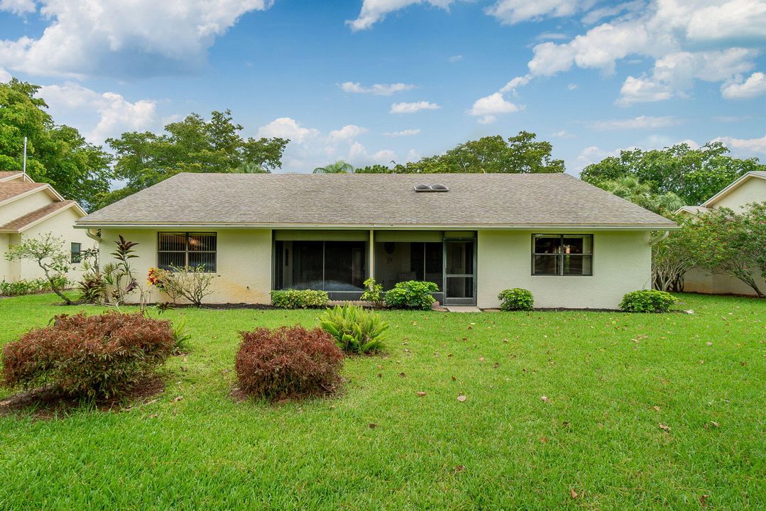 For Sale: $599,000 (2 beds, 2 baths, 2026 Square Feet)