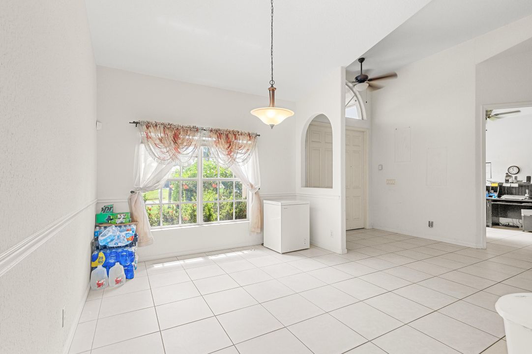 For Sale: $485,000 (3 beds, 2 baths, 2224 Square Feet)