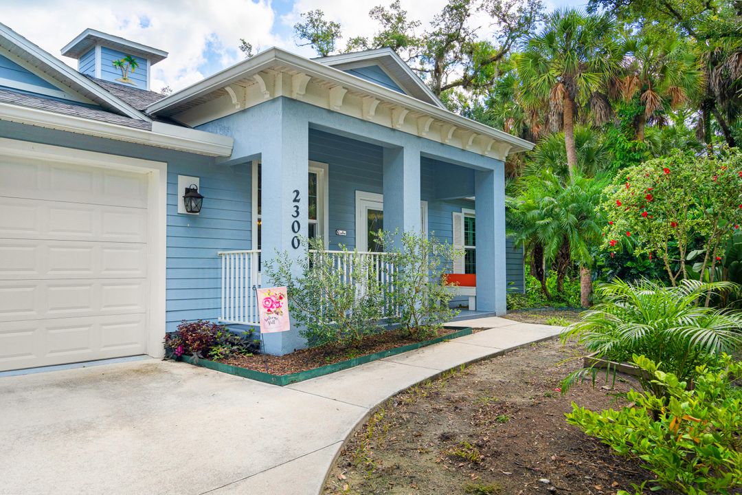 For Sale: $849,900 (3 beds, 2 baths, 1936 Square Feet)