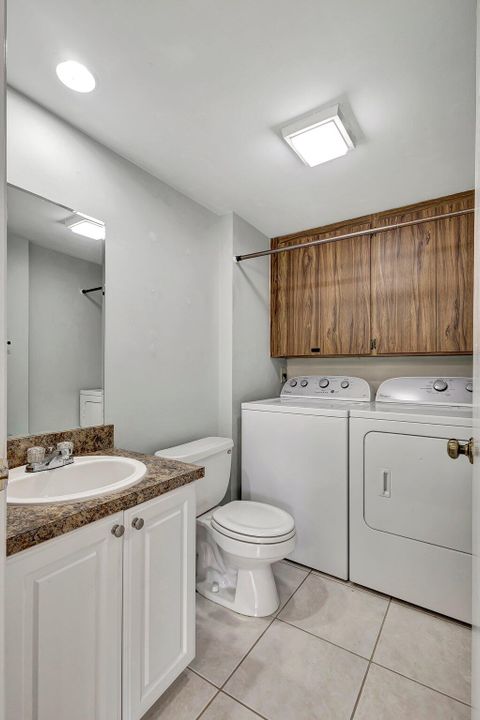 For Sale: $265,000 (2 beds, 2 baths, 1236 Square Feet)