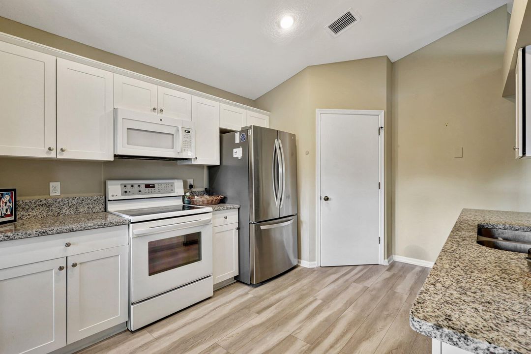 For Sale: $463,500 (3 beds, 2 baths, 1508 Square Feet)