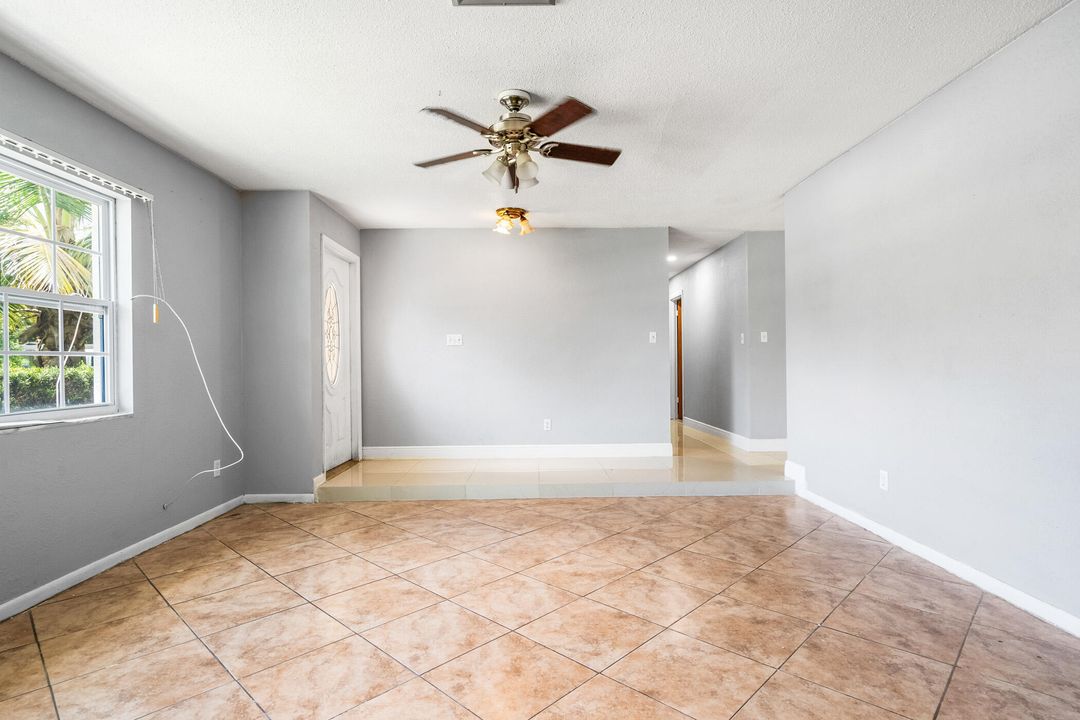 For Sale: $345,000 (3 beds, 2 baths, 1575 Square Feet)