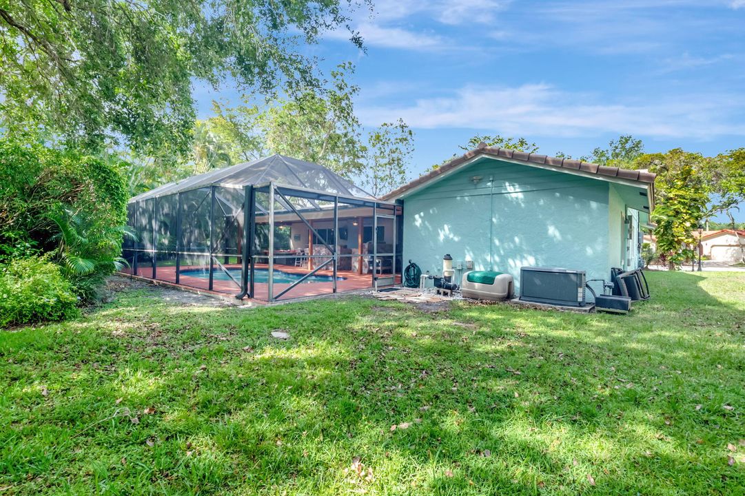 For Sale: $1,299,000 (3 beds, 2 baths, 2053 Square Feet)