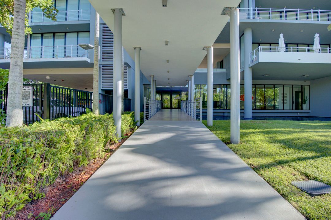 For Sale: $3,150,000 (3 beds, 3 baths, 2225 Square Feet)