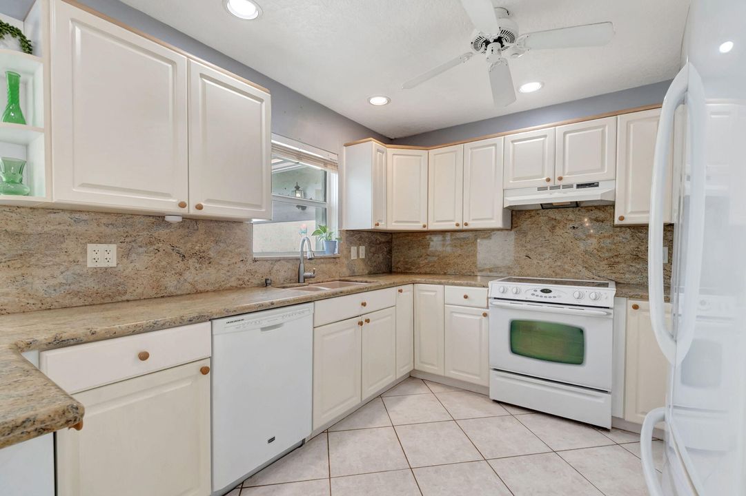 For Sale: $649,000 (3 beds, 2 baths, 1886 Square Feet)