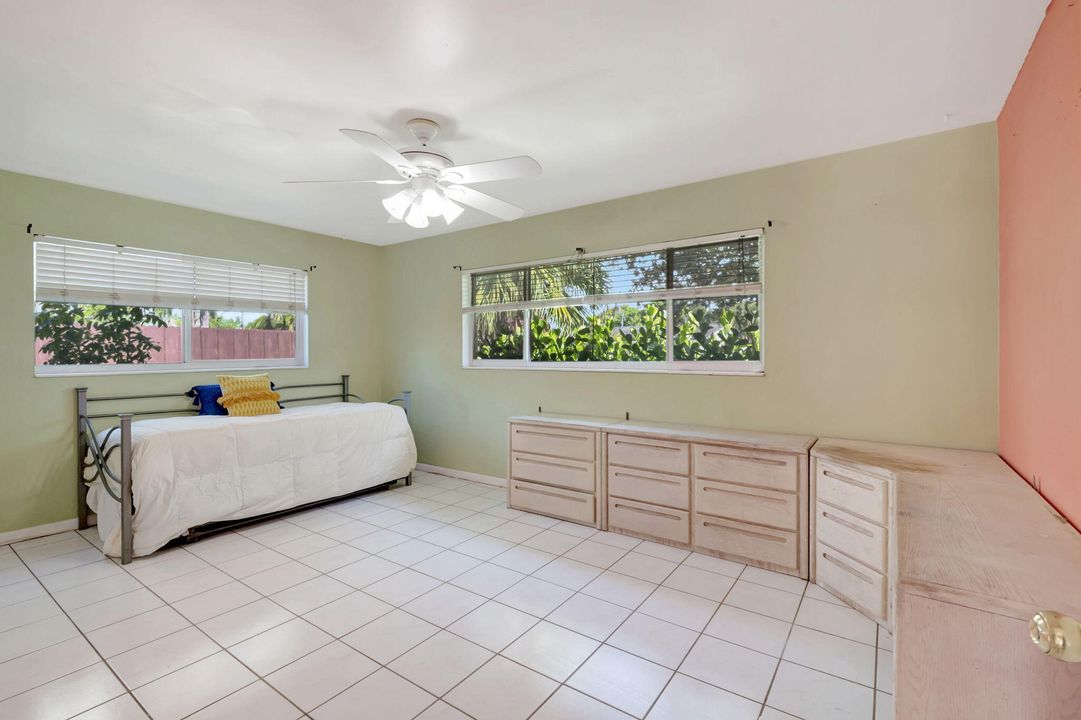 For Sale: $649,000 (3 beds, 2 baths, 1886 Square Feet)