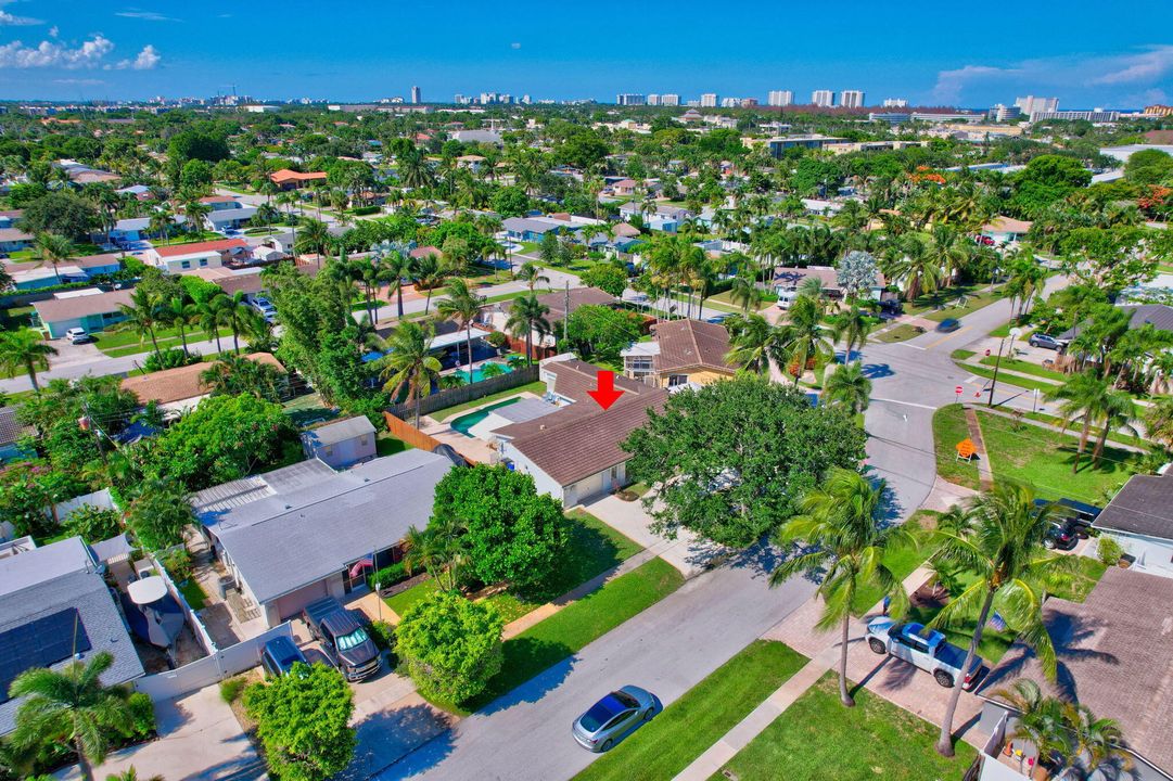 For Sale: $649,000 (3 beds, 2 baths, 1886 Square Feet)